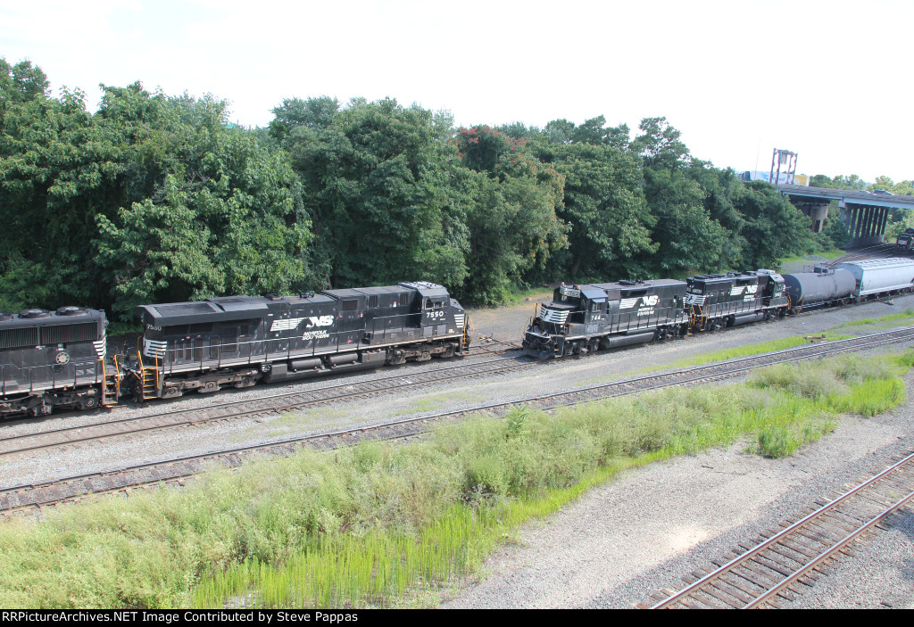 NS 7550 and a switcher set